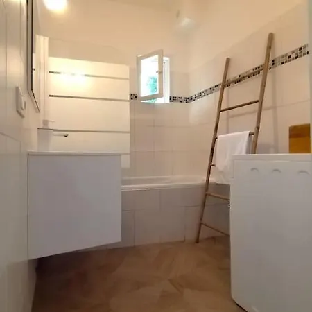 Apartment Le Cosy - T2 Centre Historique Narbonne